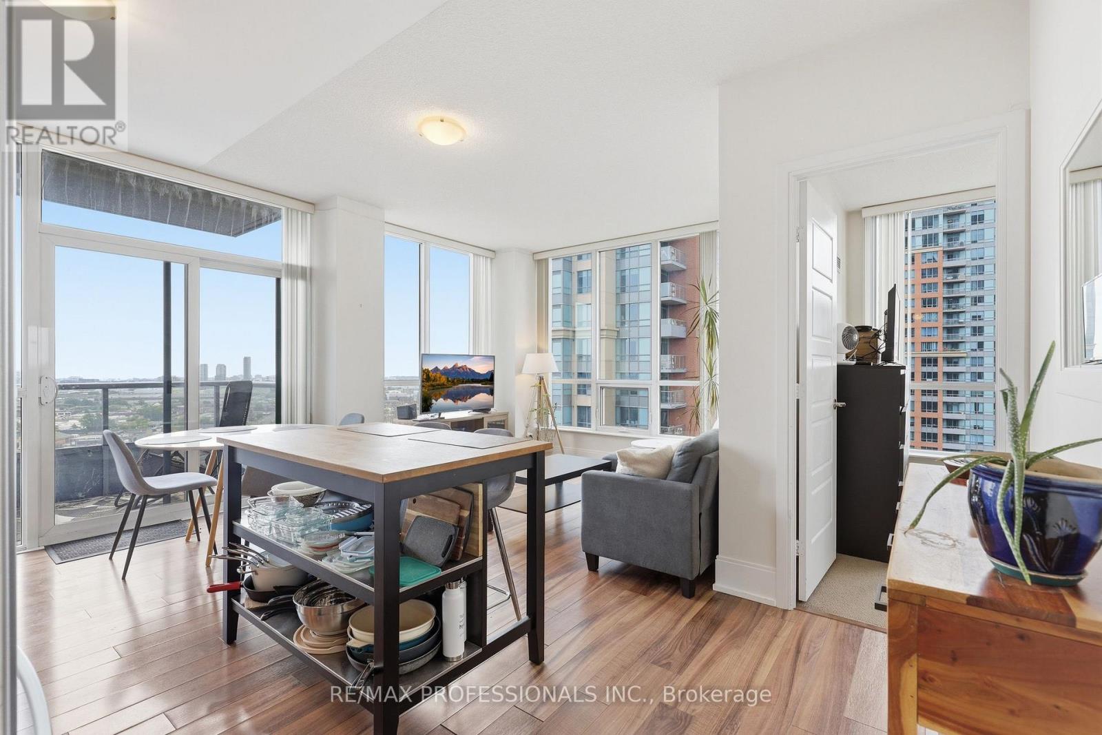 1602 - 15 Viking Lane, Toronto, Ontario  M9B 0A4 - Photo 12 - W13659682