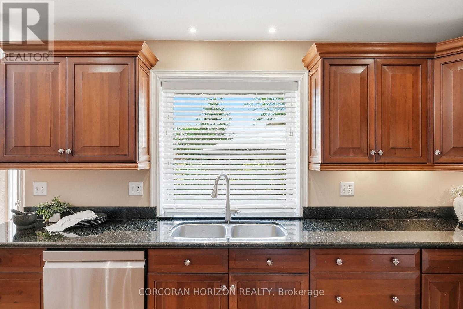 46 Devils Creek Drive, Cambridge, Ontario  N1S 4Y3 - Photo 18 - X13659524