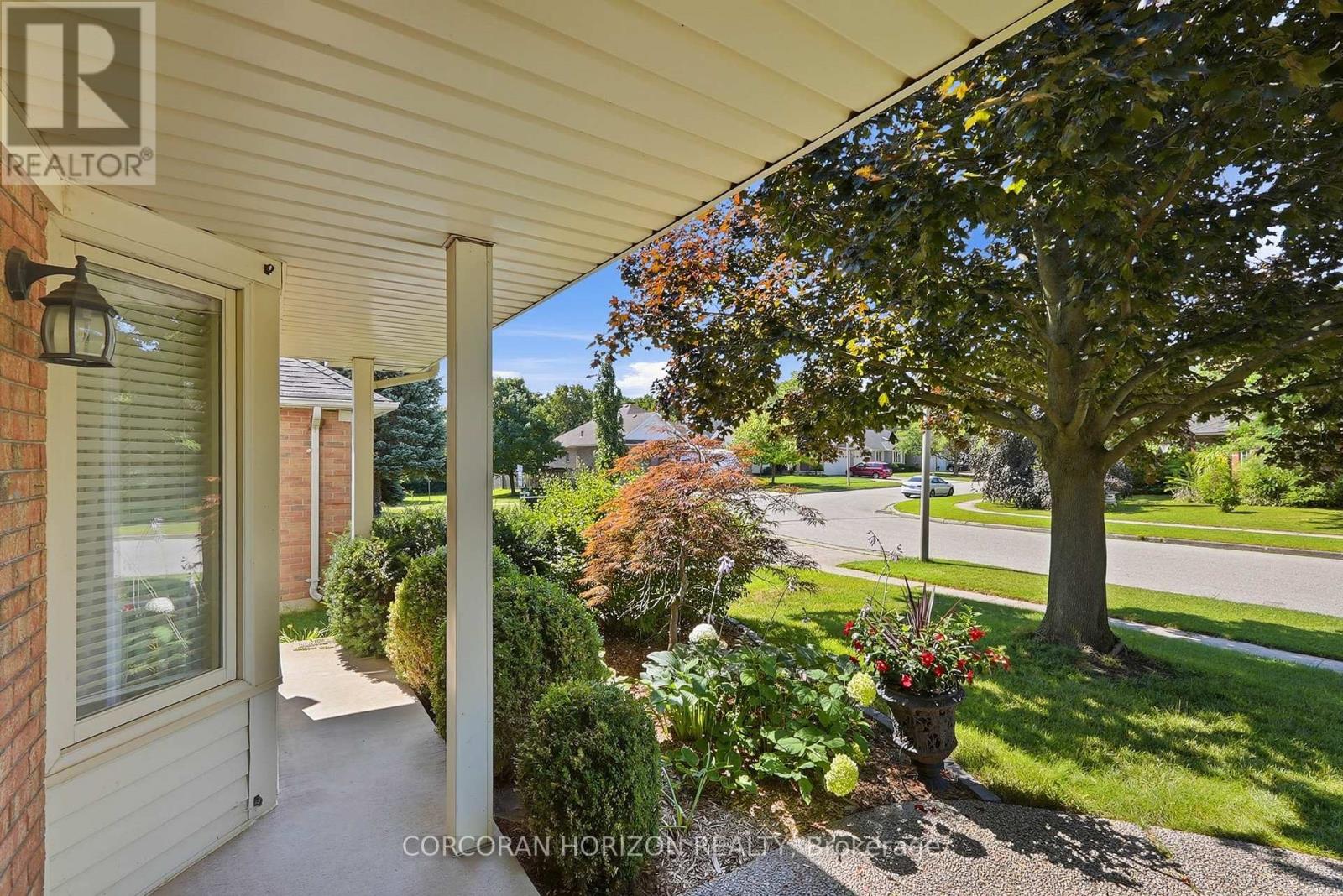 46 Devils Creek Drive, Cambridge, Ontario  N1S 4Y3 - Photo 6 - X13659524