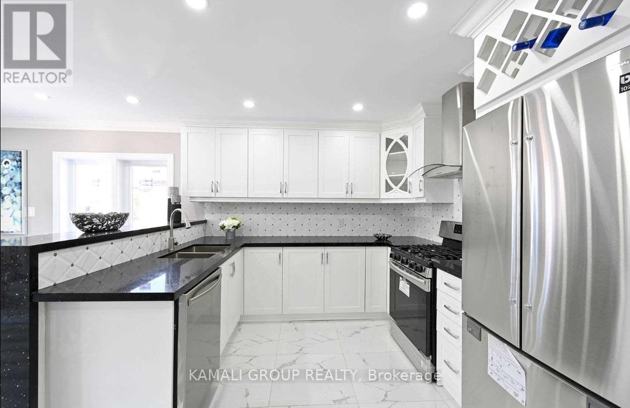 Main - 39 Walter Avenue S, Hamilton, Ontario  L8H 1A4 - Photo 10 - X13659566