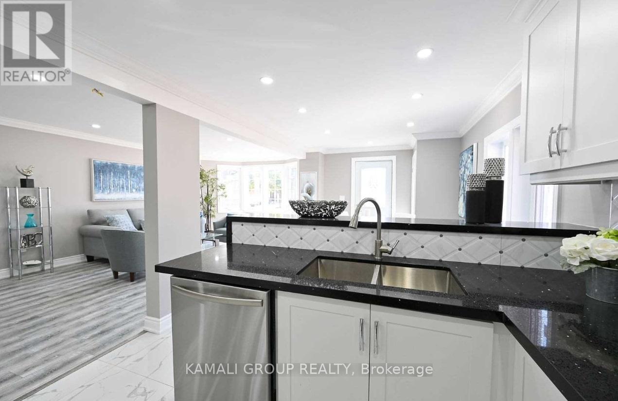 Main - 39 Walter Avenue S, Hamilton, Ontario  L8H 1A4 - Photo 12 - X13659566