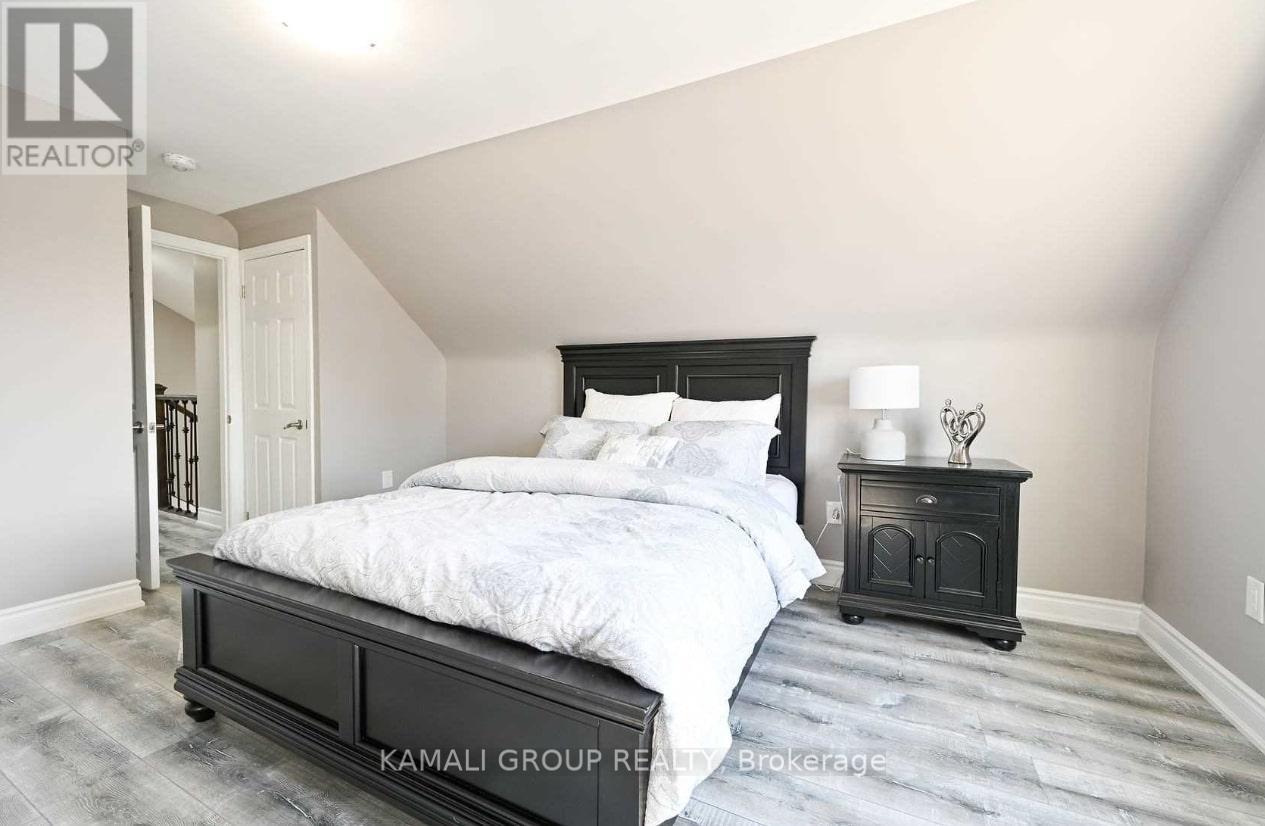 Main - 39 Walter Avenue S, Hamilton, Ontario  L8H 1A4 - Photo 13 - X13659566