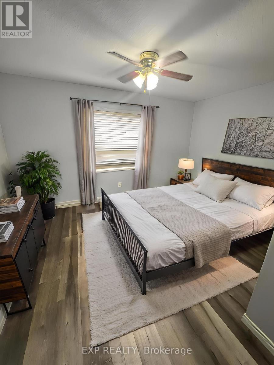 717 Activa Avenue, Kitchener, Ontario  N2E 4E1 - Photo 8 - X13659578