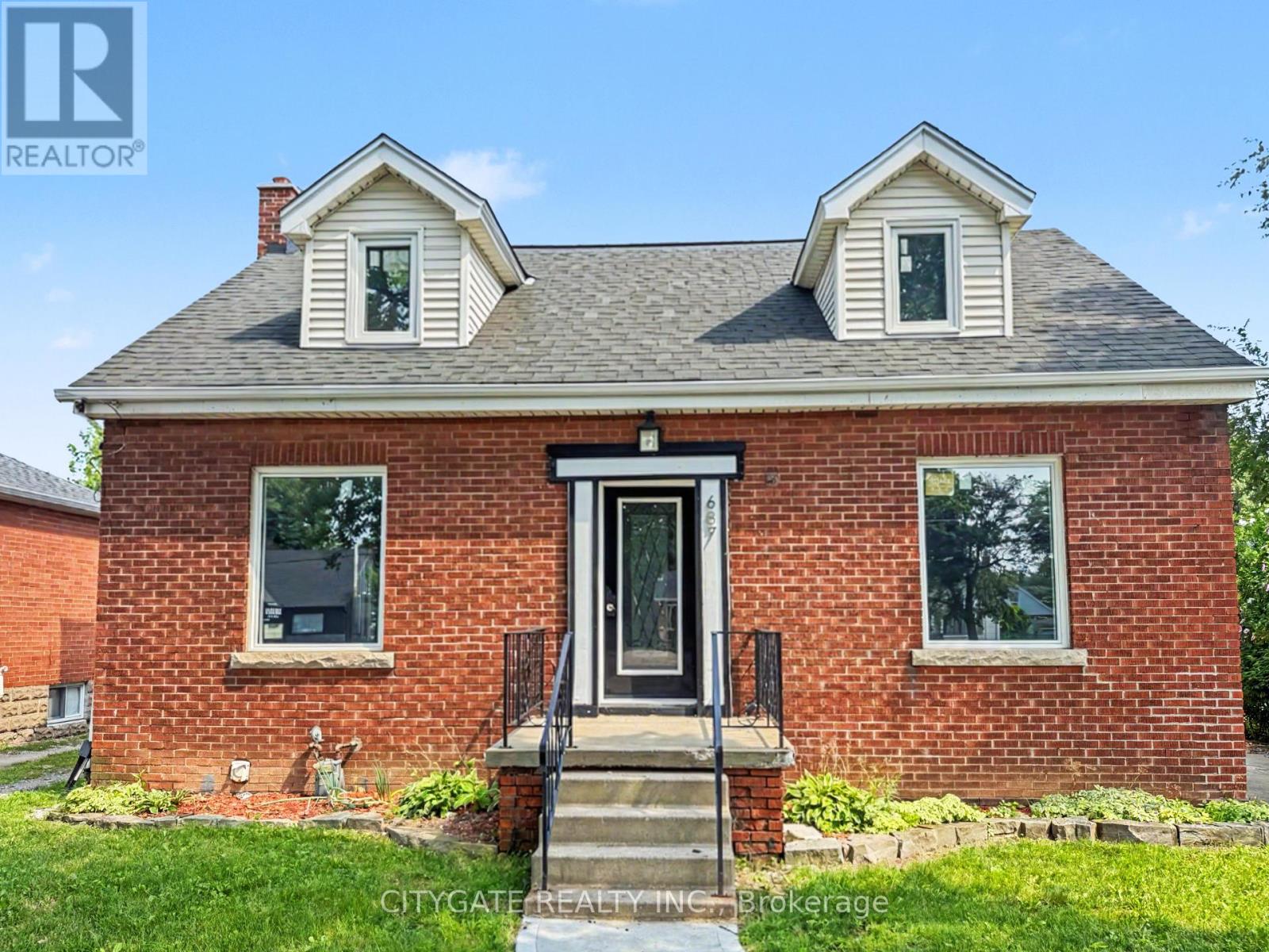 687 UPPER JAMES STREET, Hamilton, Ontario