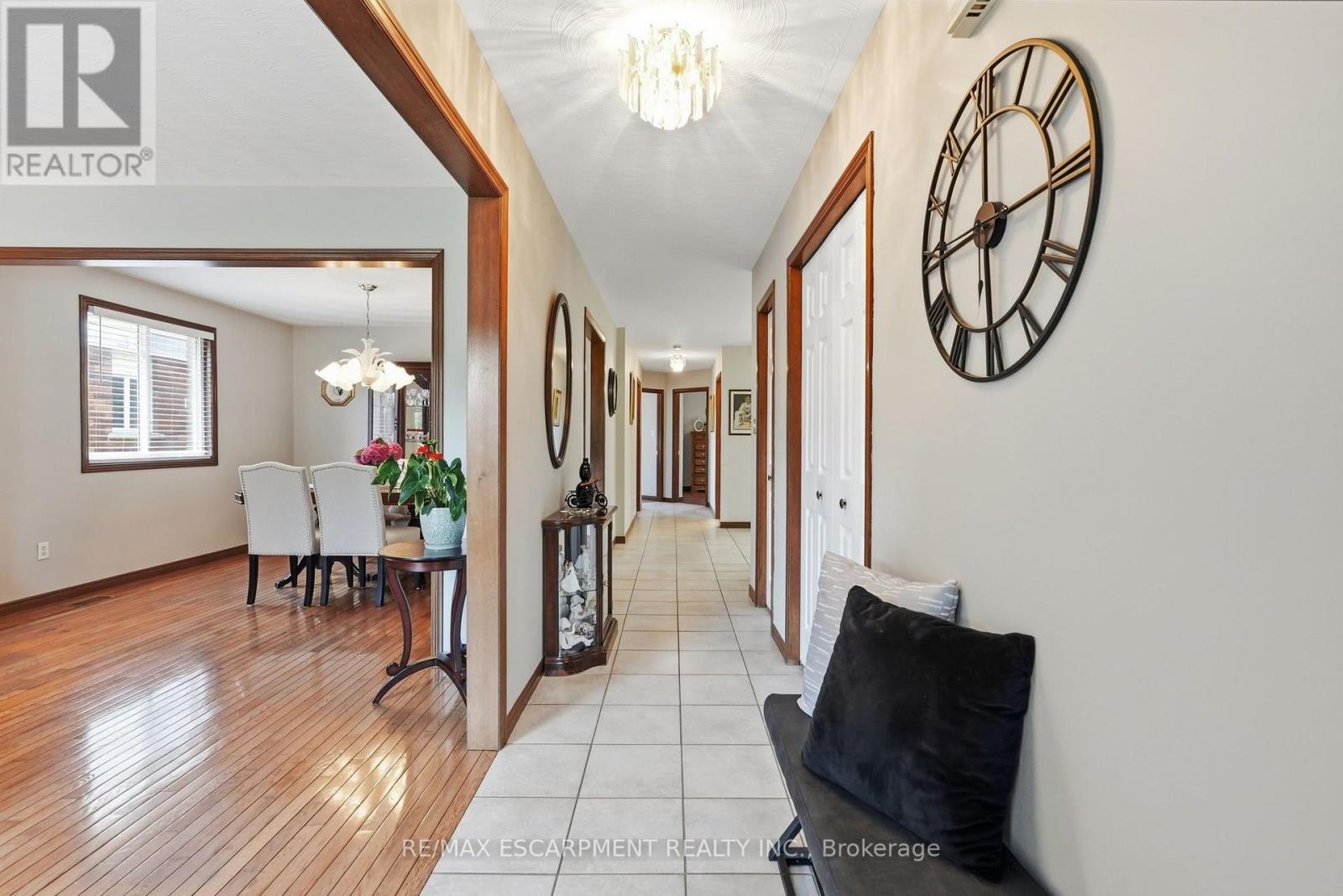210 Bastille Street, Hamilton, Ontario  L9B 2G5 - Photo 5 - X13659650