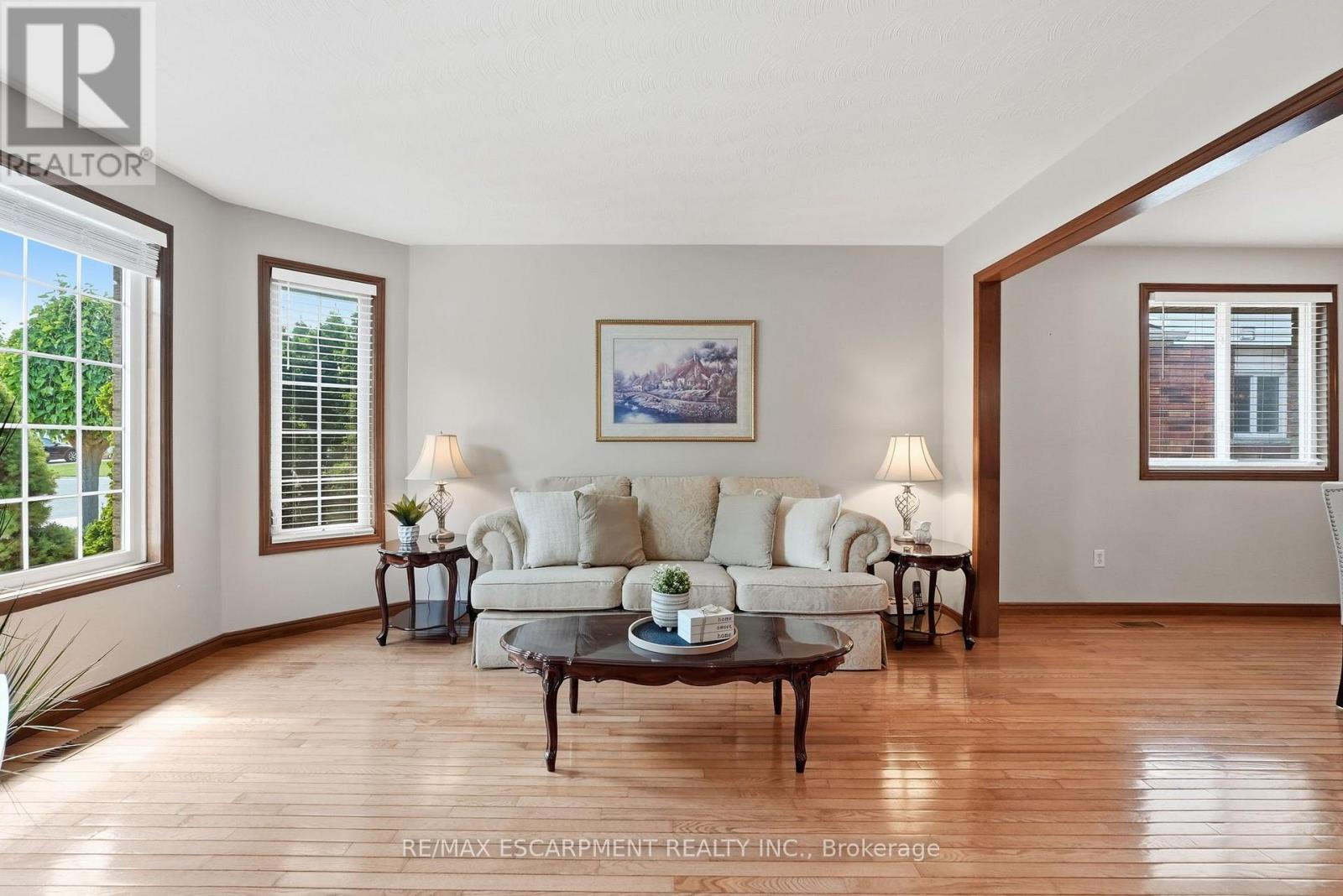 210 Bastille Street, Hamilton, Ontario  L9B 2G5 - Photo 6 - X13659650