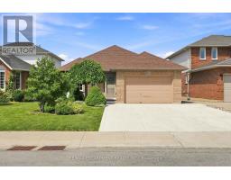 210 BASTILLE STREET, Hamilton, Ontario