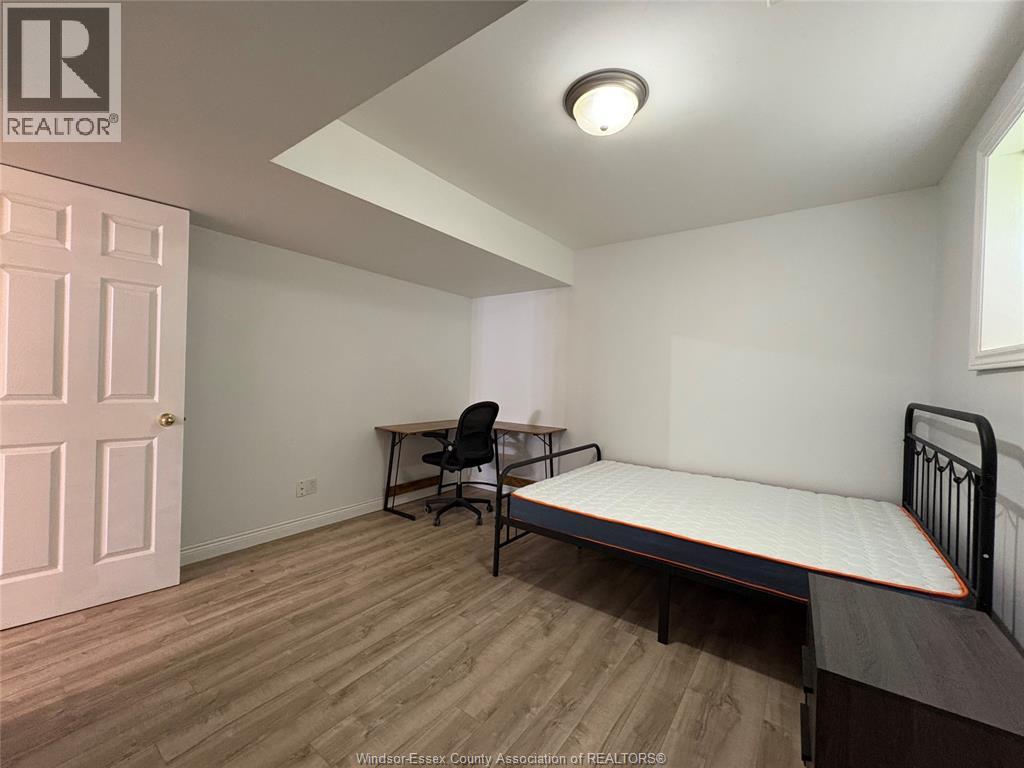 2141 Longfellow Unit# Lower, Windsor, Ontario  N9B 3J5 - Photo 13 - 26019361