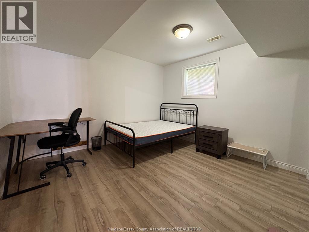 2141 Longfellow Unit# Lower, Windsor, Ontario  N9B 3J5 - Photo 14 - 26019361