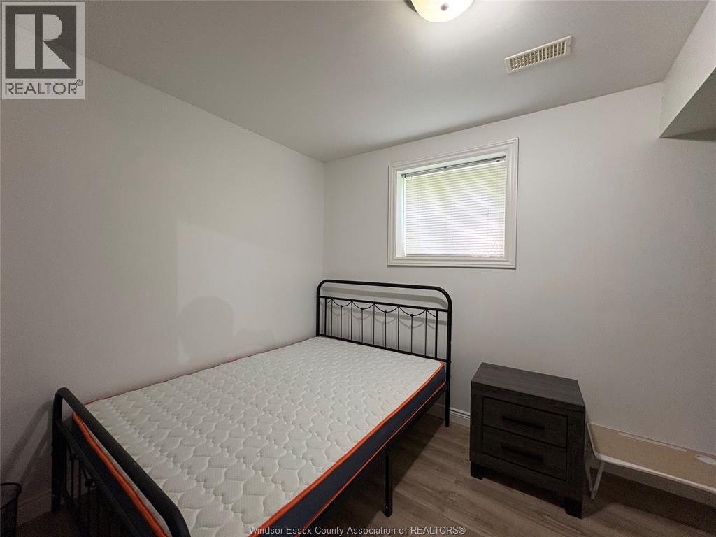2141 Longfellow Unit# Lower, Windsor, Ontario  N9B 3J5 - Photo 17 - 26019361
