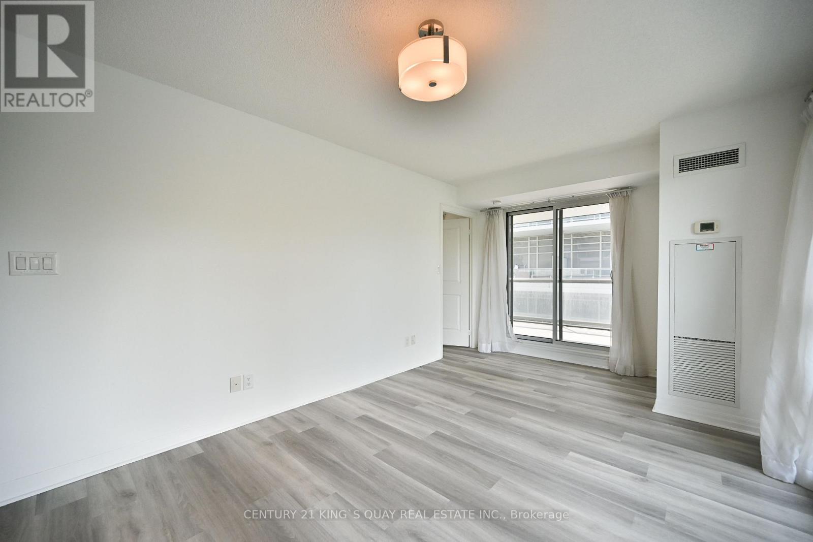 218 - 2035 Sheppard Avenue E, Toronto, Ontario  M2J 0A8 - Photo 2 - C13657372