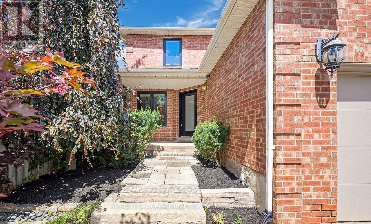68 Patna Crescent, Vaughan, Ontario  L6A 1N5 - Photo 2 - N13659656