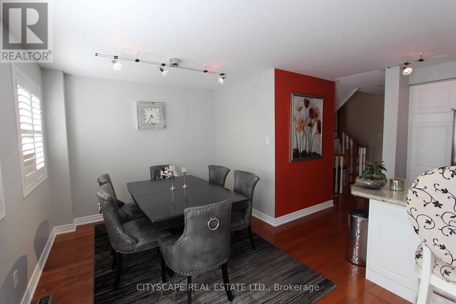 3162 Pearwood Place, Mississauga, Ontario  L5B 4H1 - Photo 8 - W13000654