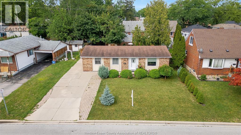 1045 REEDMERE ROAD, Windsor, Ontario