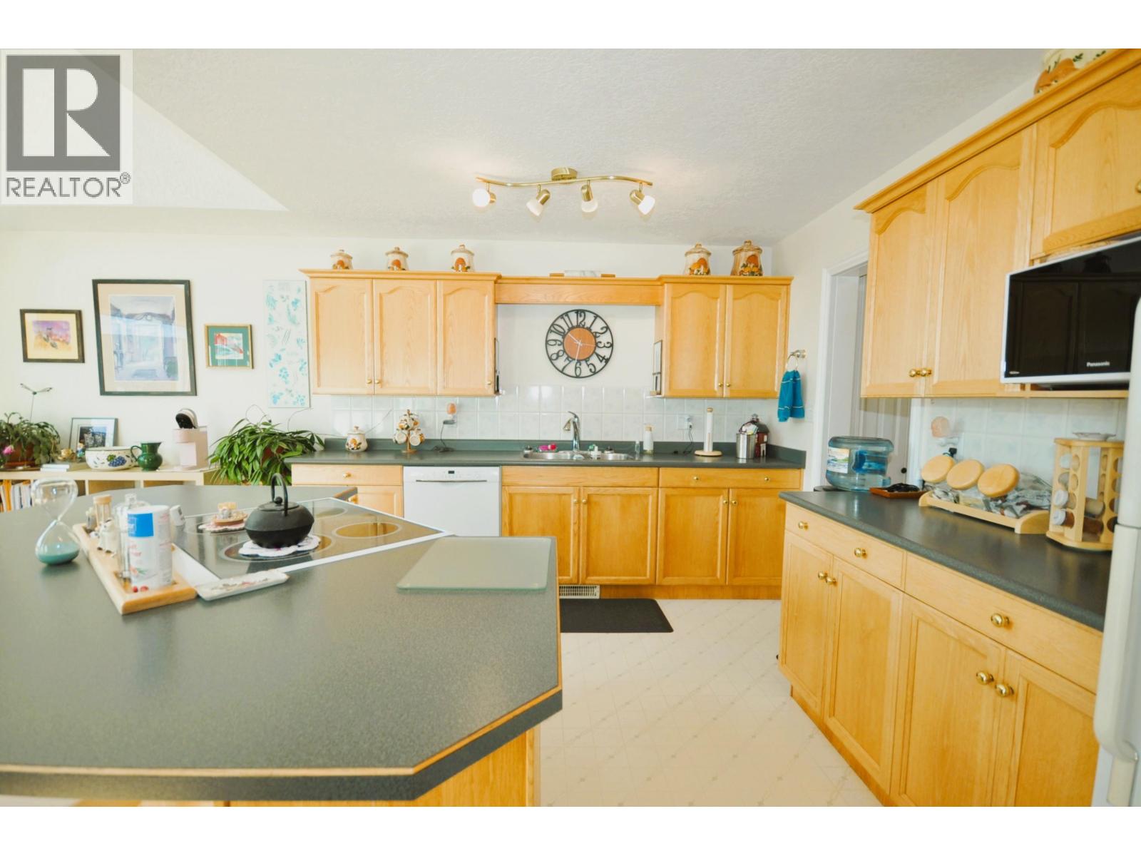 10 11 Eagle Crescent, Williams Lake, British Columbia  V2R 4R6 - Photo 14 - R3113483