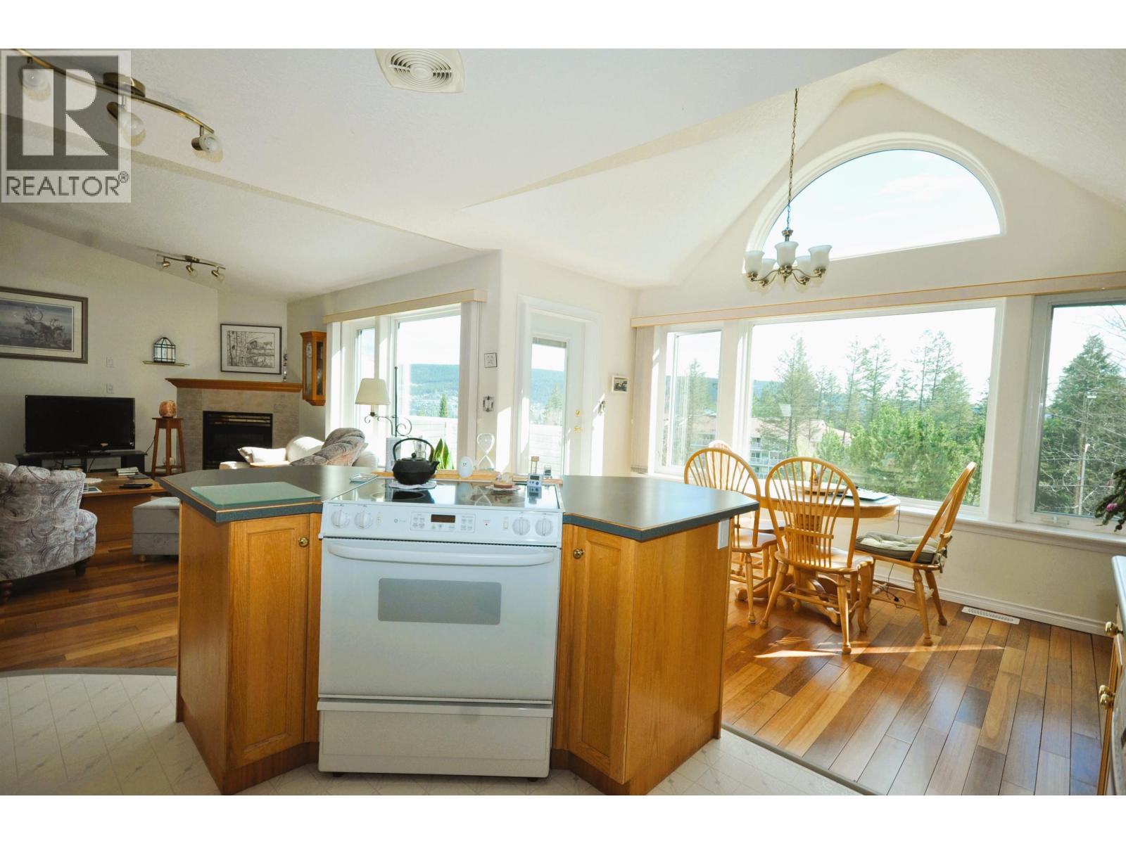 10 11 Eagle Crescent, Williams Lake, British Columbia  V2R 4R6 - Photo 11 - R3113483