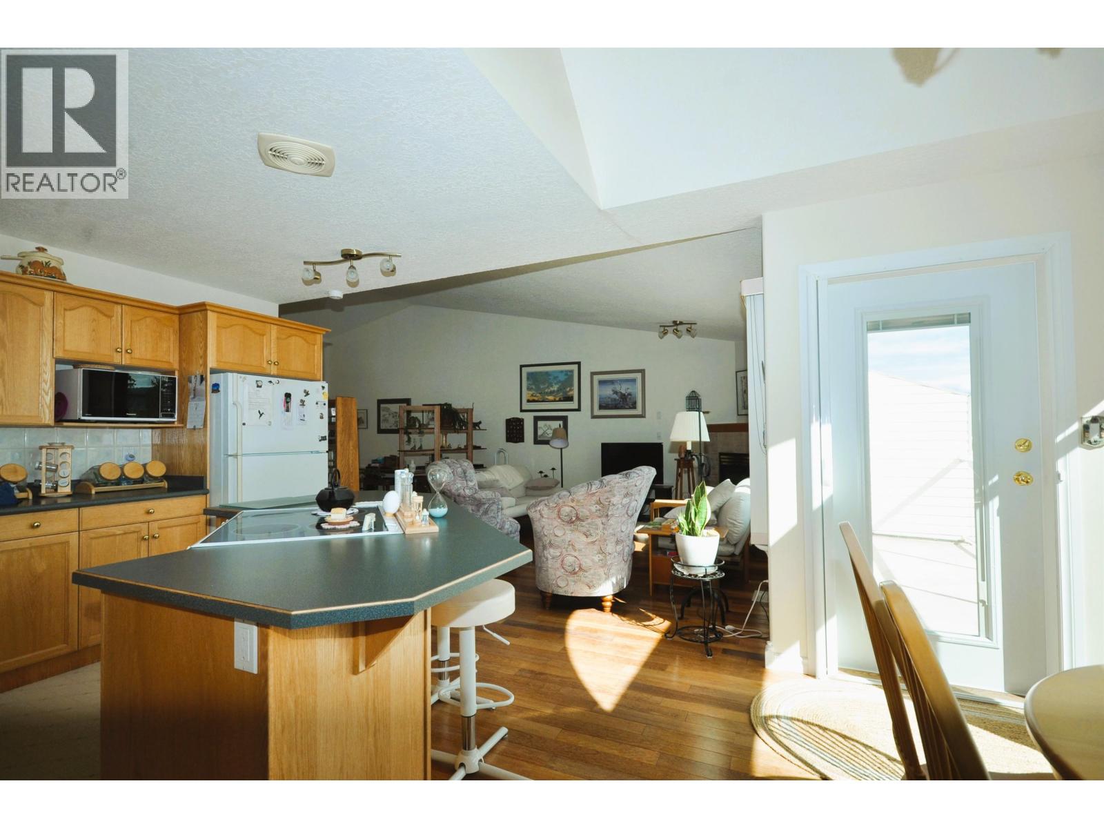 10 11 Eagle Crescent, Williams Lake, British Columbia  V2R 4R6 - Photo 15 - R3113483
