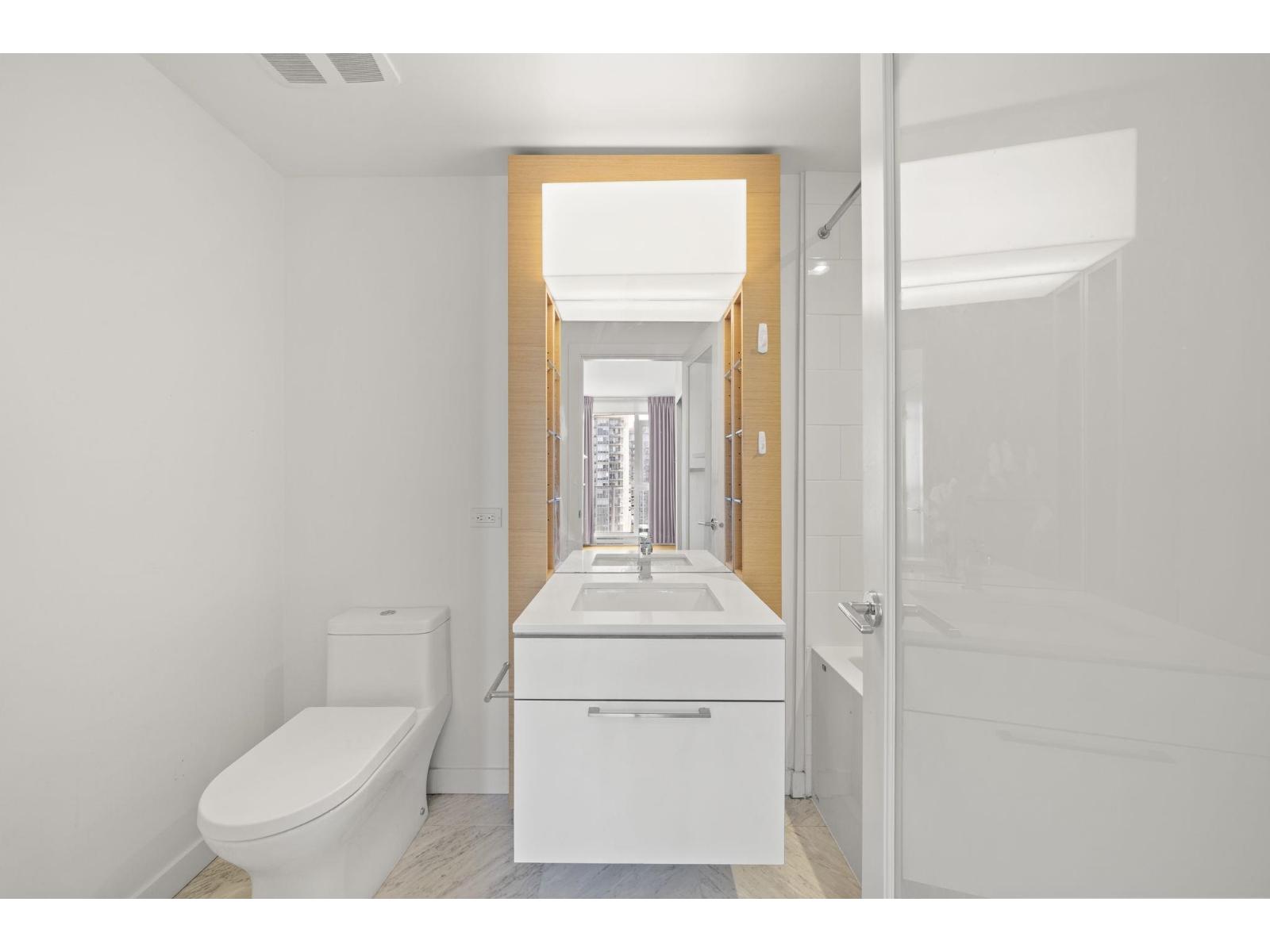 3003 13438 Central Avenue, Surrey, British Columbia  V3T 0N2 - Photo 17 - R3154241