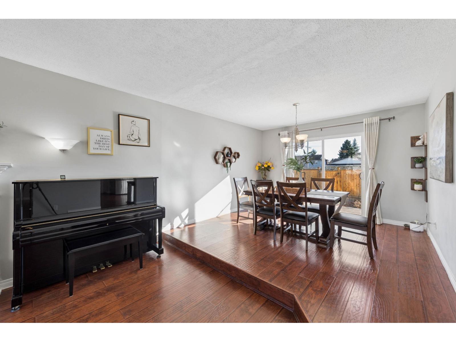 15440 95a Avenue, Surrey, British Columbia  V3R 7S7 - Photo 3 - R3154243