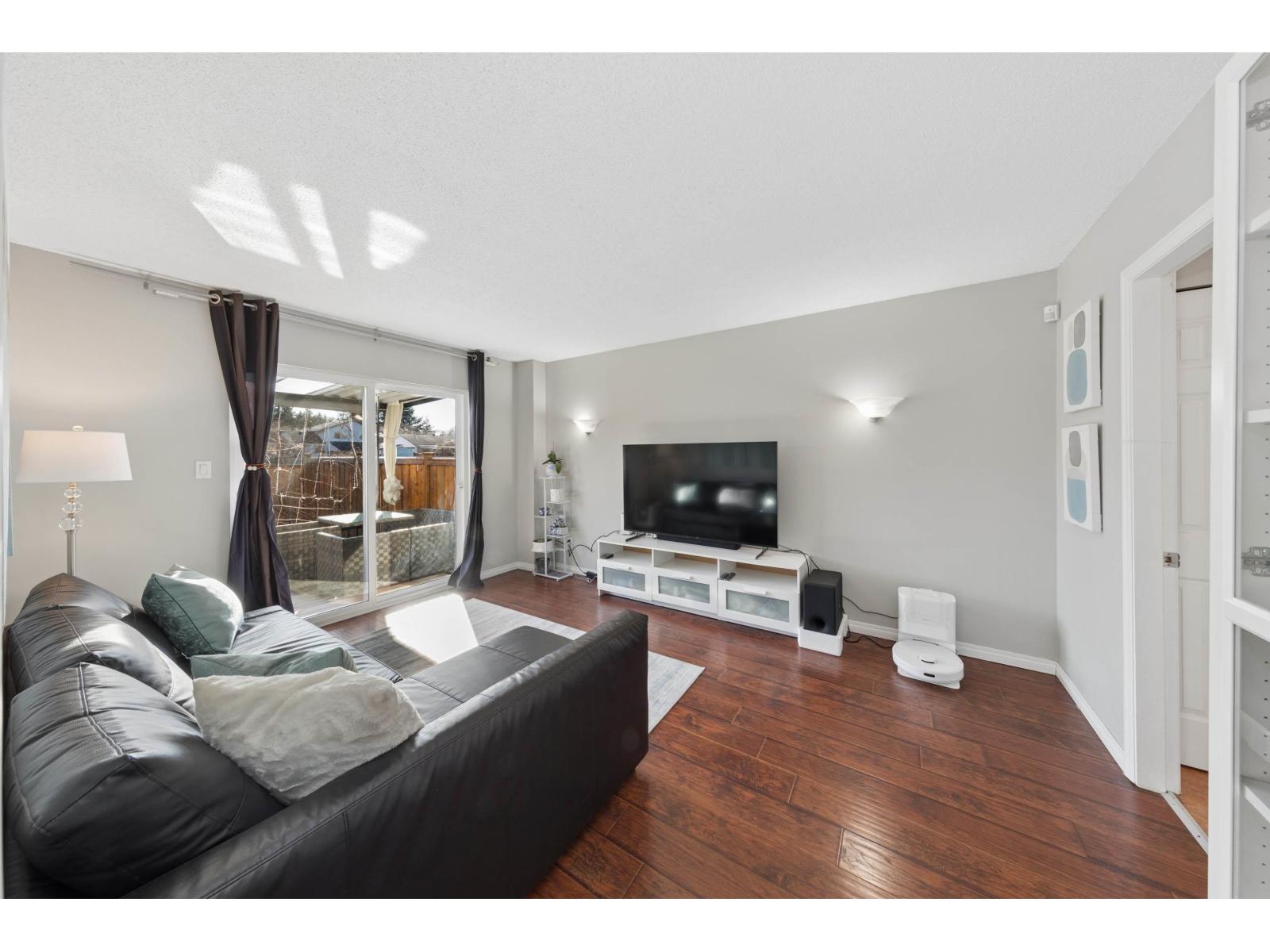15440 95a Avenue, Surrey, British Columbia  V3R 7S7 - Photo 5 - R3154243