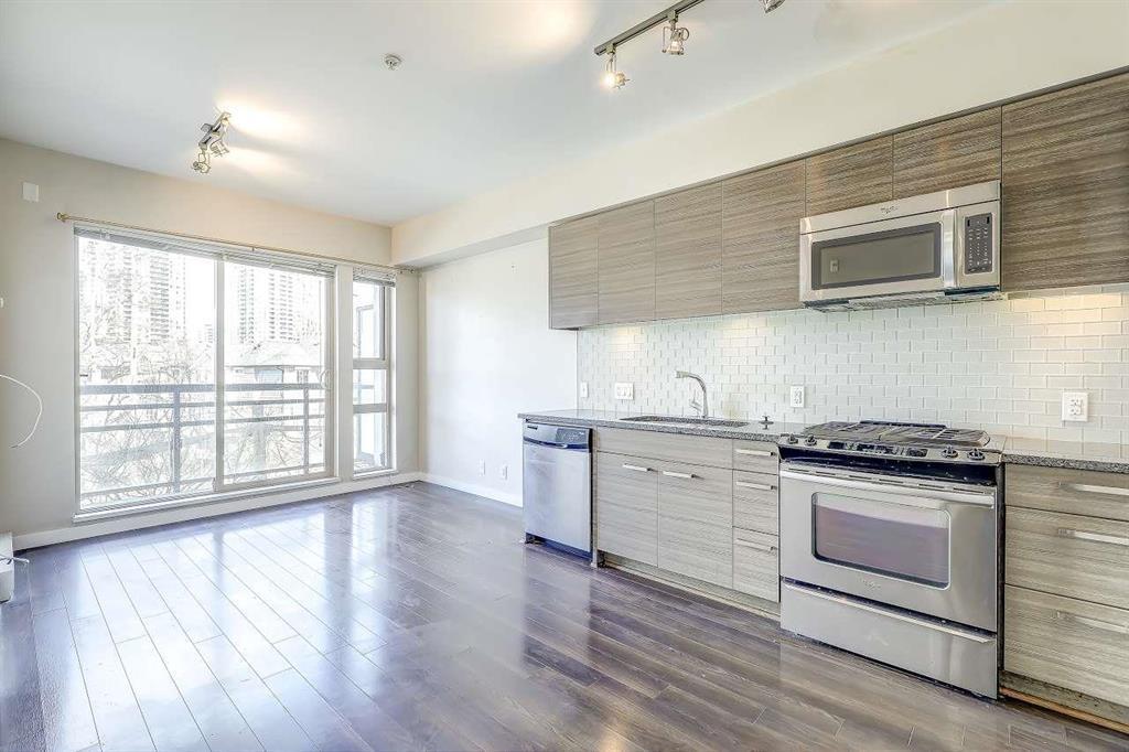 301 13228 Old Yale Road, Surrey, British Columbia  V3T 0K3 - Photo 6 - R3154189