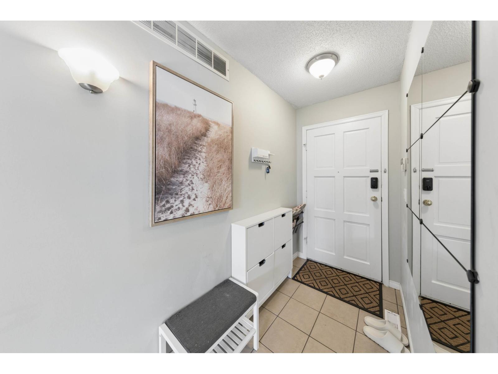15440 95a Avenue, Surrey, British Columbia  V3R 7S7 - Photo 8 - R3154243