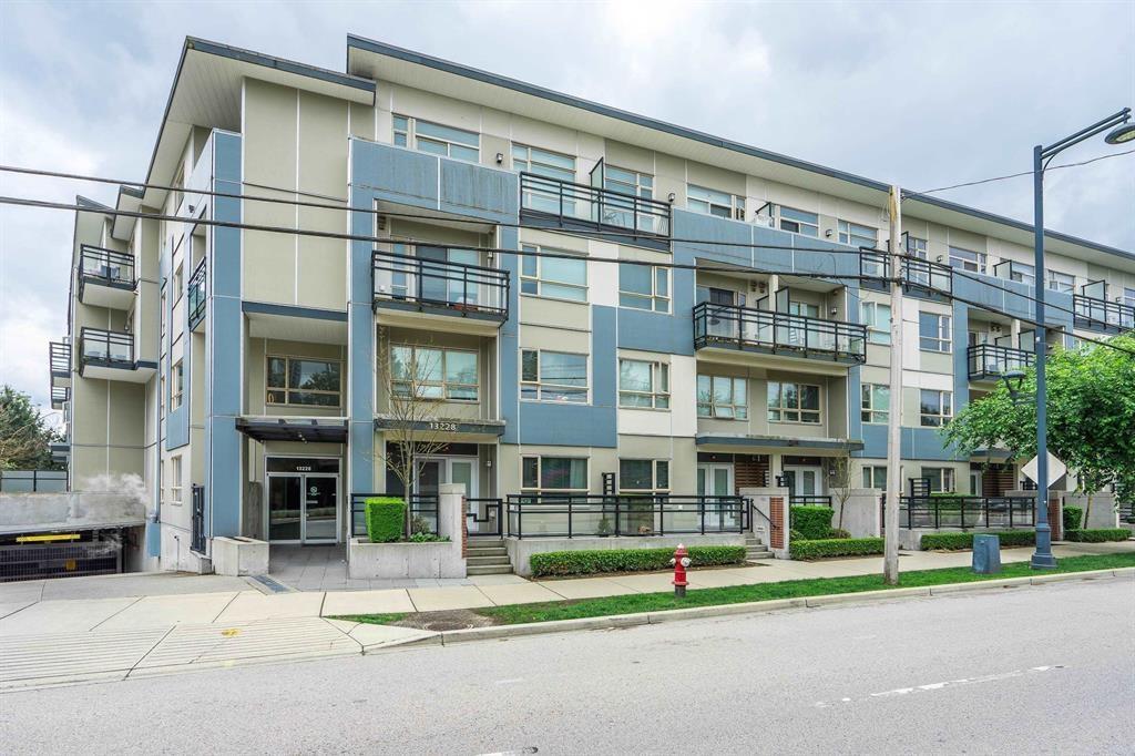 301 13228 Old Yale Road, Surrey, British Columbia  V3T 0K3 - Photo 2 - R3154189