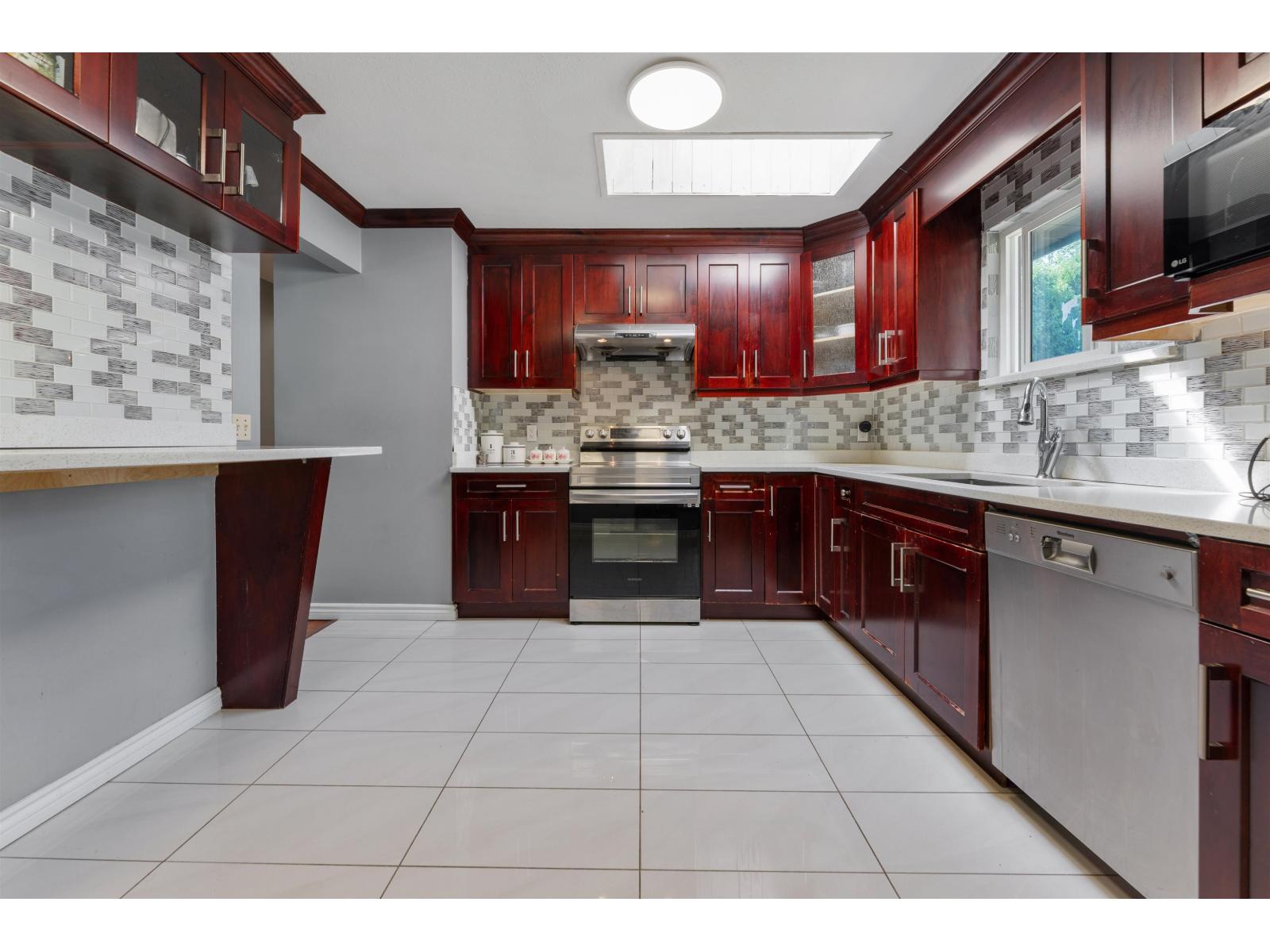 9223 134 Street, Surrey, British Columbia  V3V 5R8 - Photo 8 - R3154300