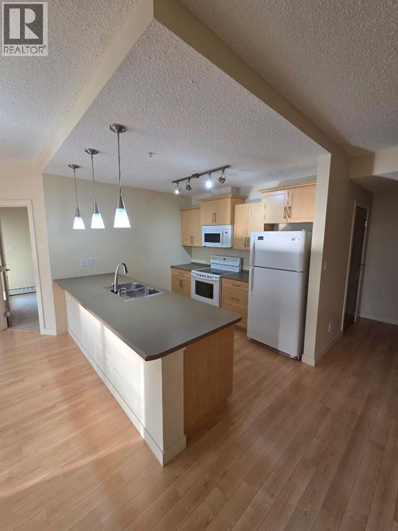 1404, 204 Sparrow Hawk Drive NW, Fort Mcmurray, Alberta  T9K 0P1 - Photo 7 - A2330940