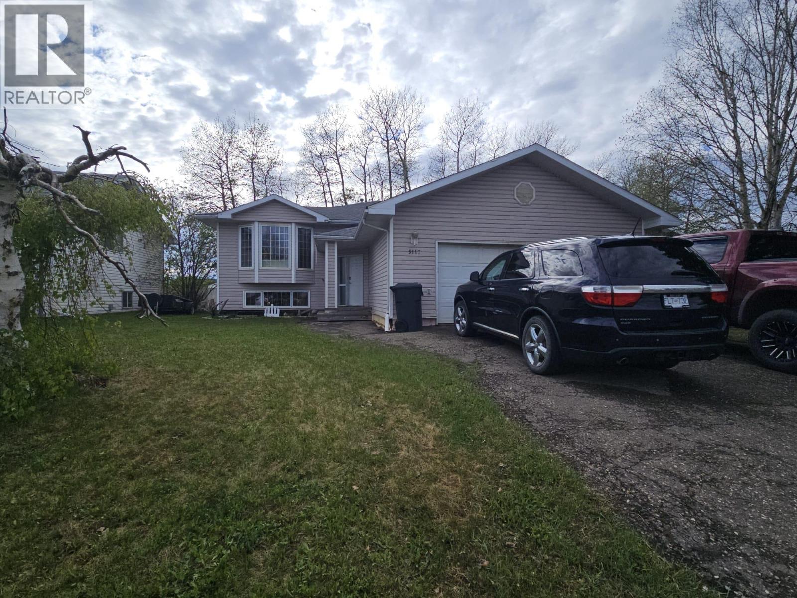 5117 44 Place NE, Chetwynd, British Columbia