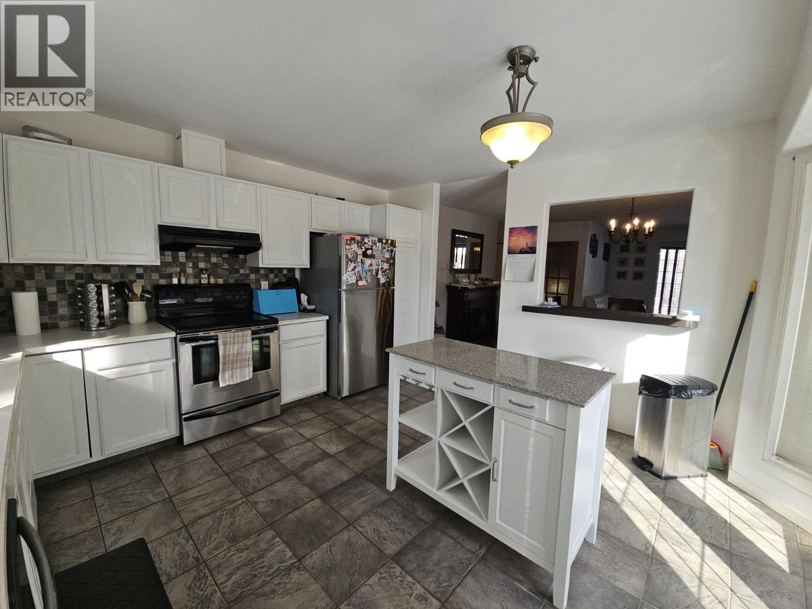 5117 44 Place NE, Chetwynd, British Columbia  V0C 1J0 - Photo 16 - 10381064