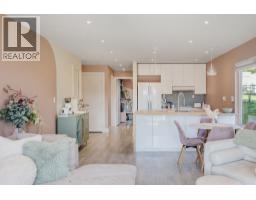 1 622 FARNHAM ROAD, Gibsons, British Columbia