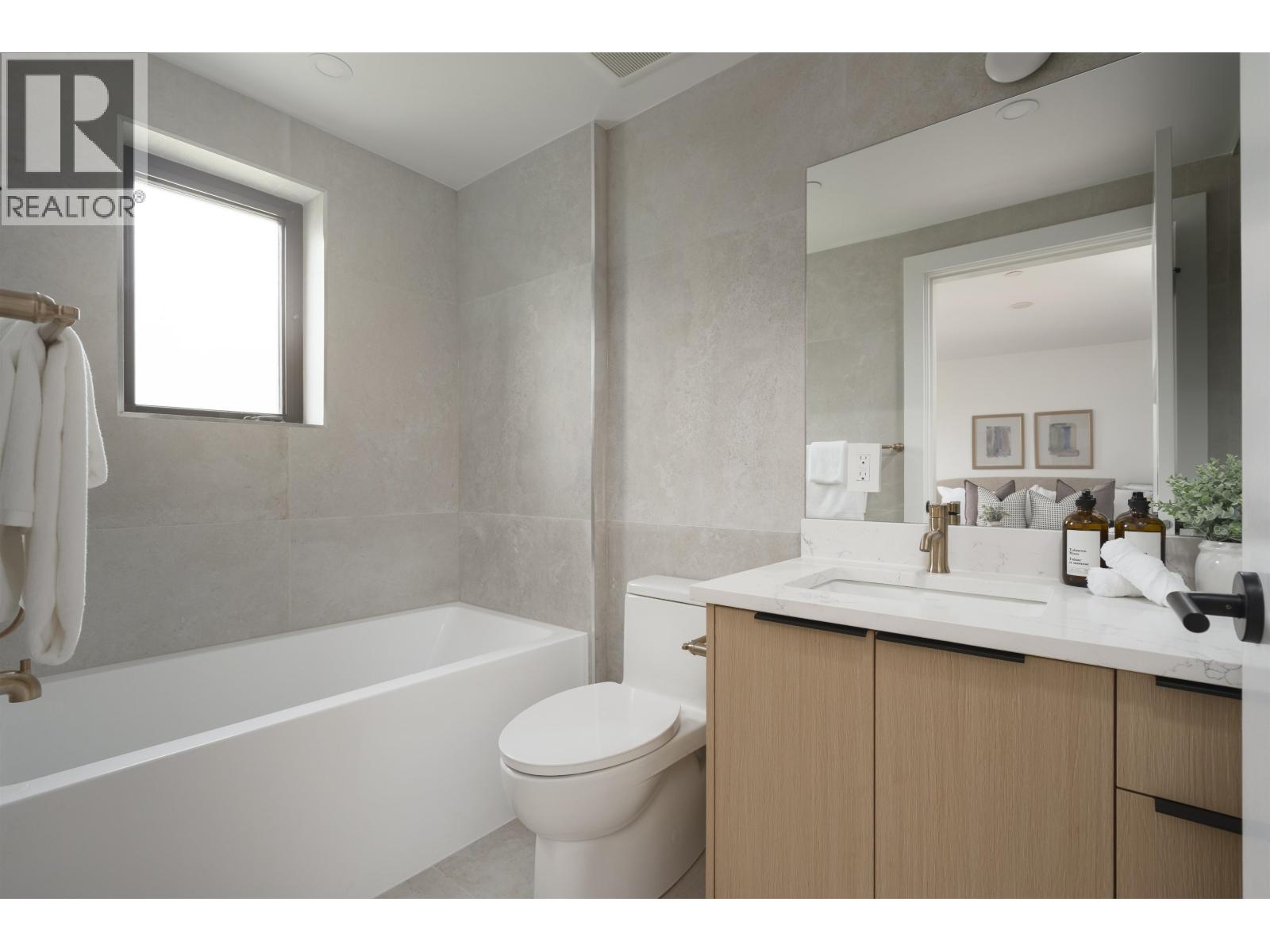 920 E 16th Avenue, Vancouver, British Columbia  V5T 2V9 - Photo 15 - R3154315