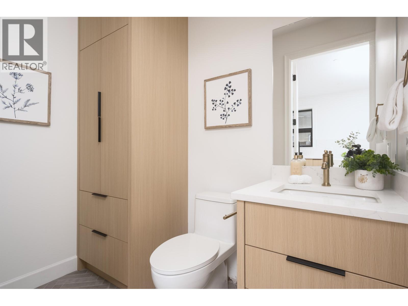 922 E 16th Avenue, Vancouver, British Columbia  V5T 2V9 - Photo 10 - R3154316