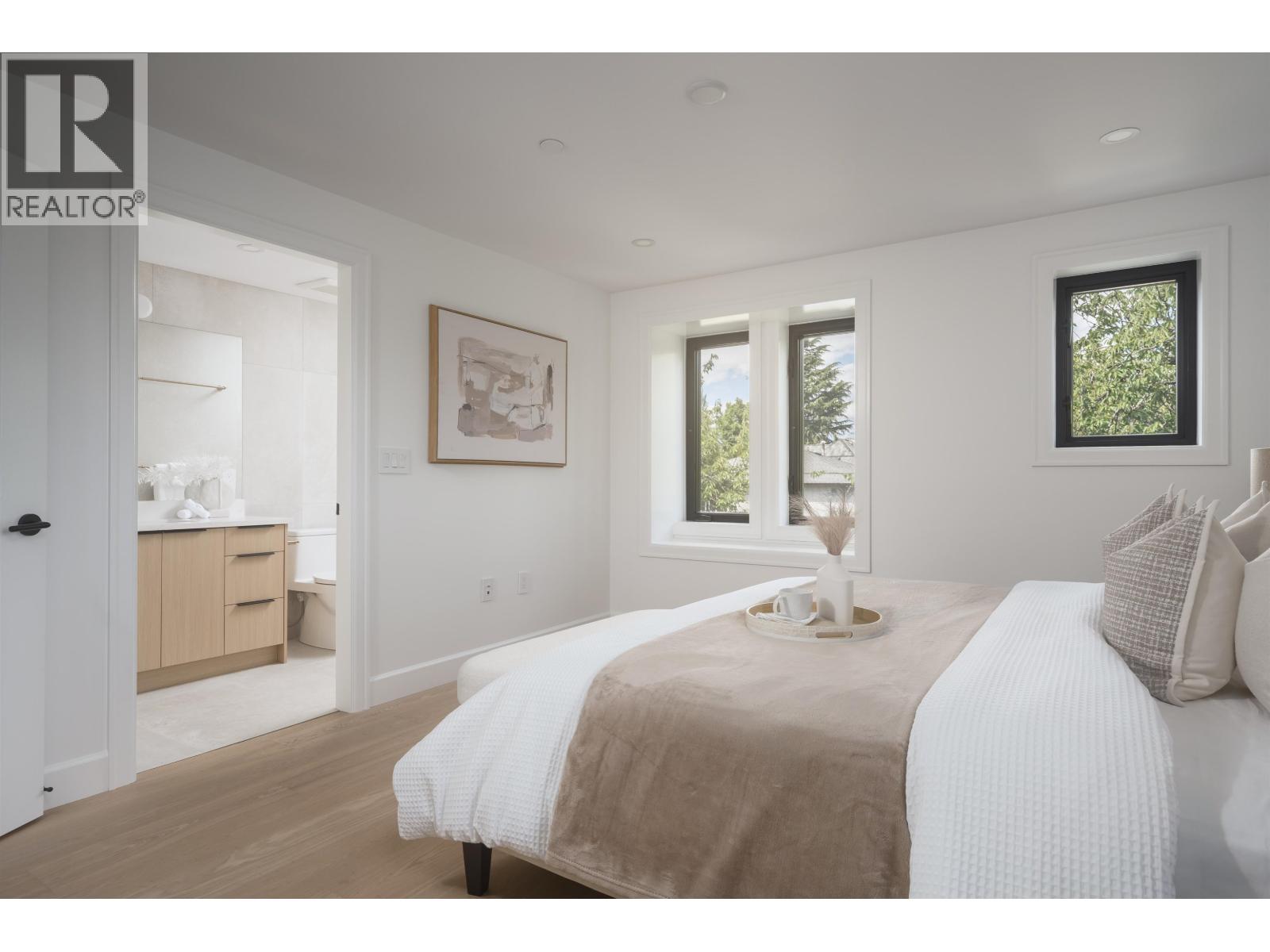 922 E 16th Avenue, Vancouver, British Columbia  V5T 2V9 - Photo 12 - R3154316