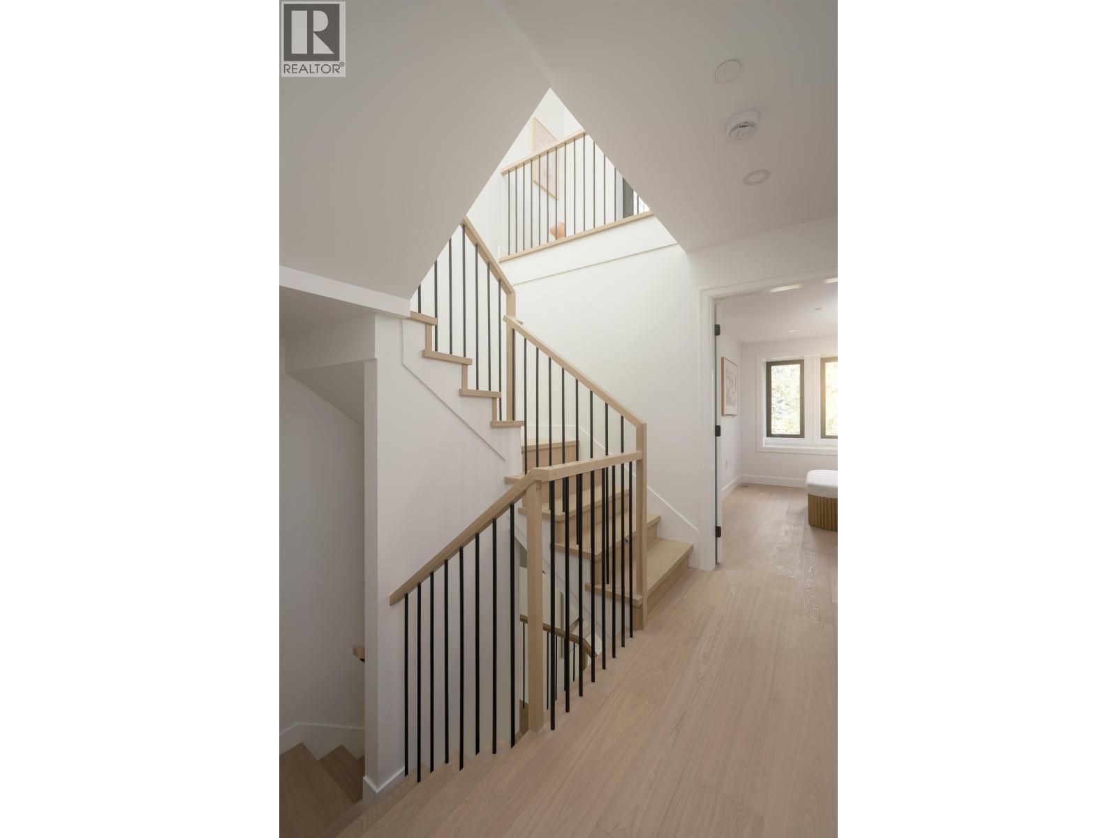 922 E 16th Avenue, Vancouver, British Columbia  V5T 2V9 - Photo 17 - R3154316