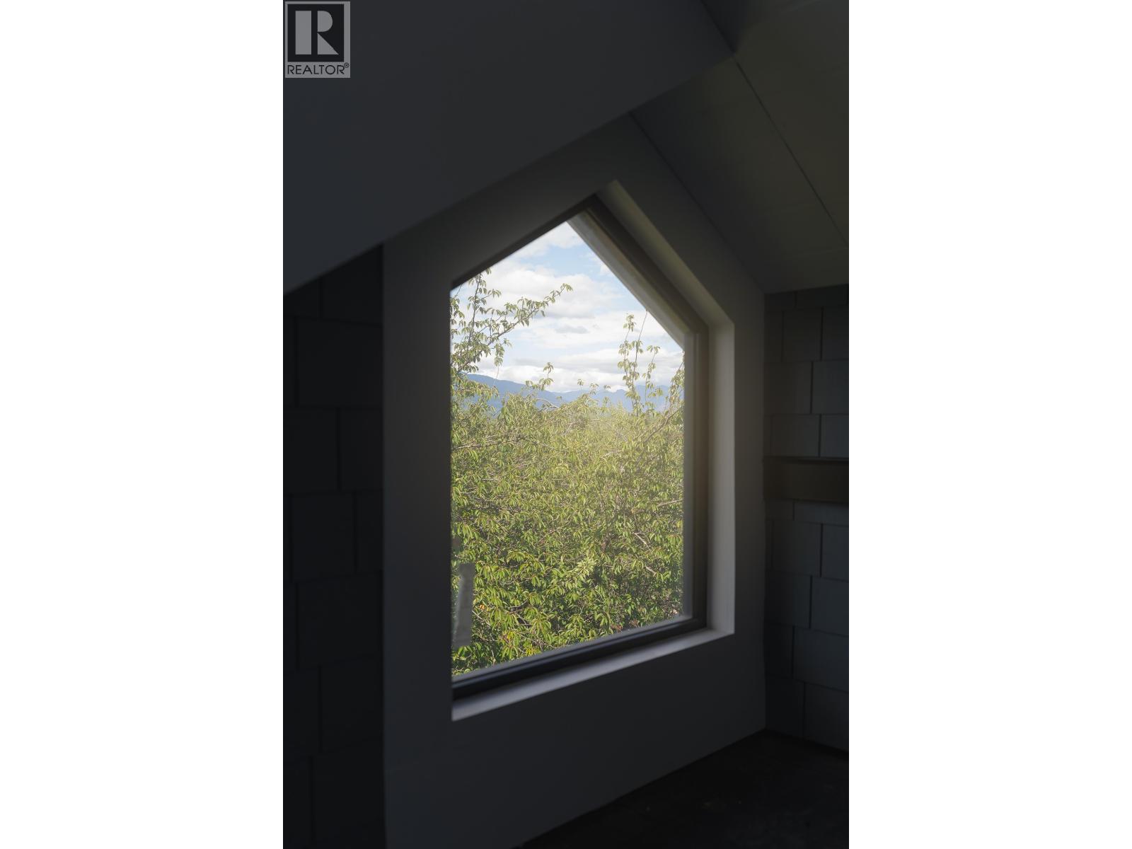 922 E 16th Avenue, Vancouver, British Columbia  V5T 2V9 - Photo 26 - R3154316