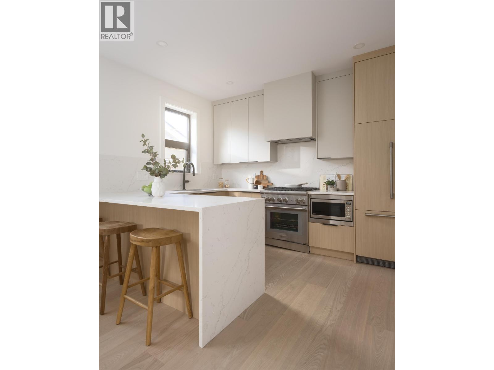 922 E 16th Avenue, Vancouver, British Columbia  V5T 2V9 - Photo 6 - R3154316