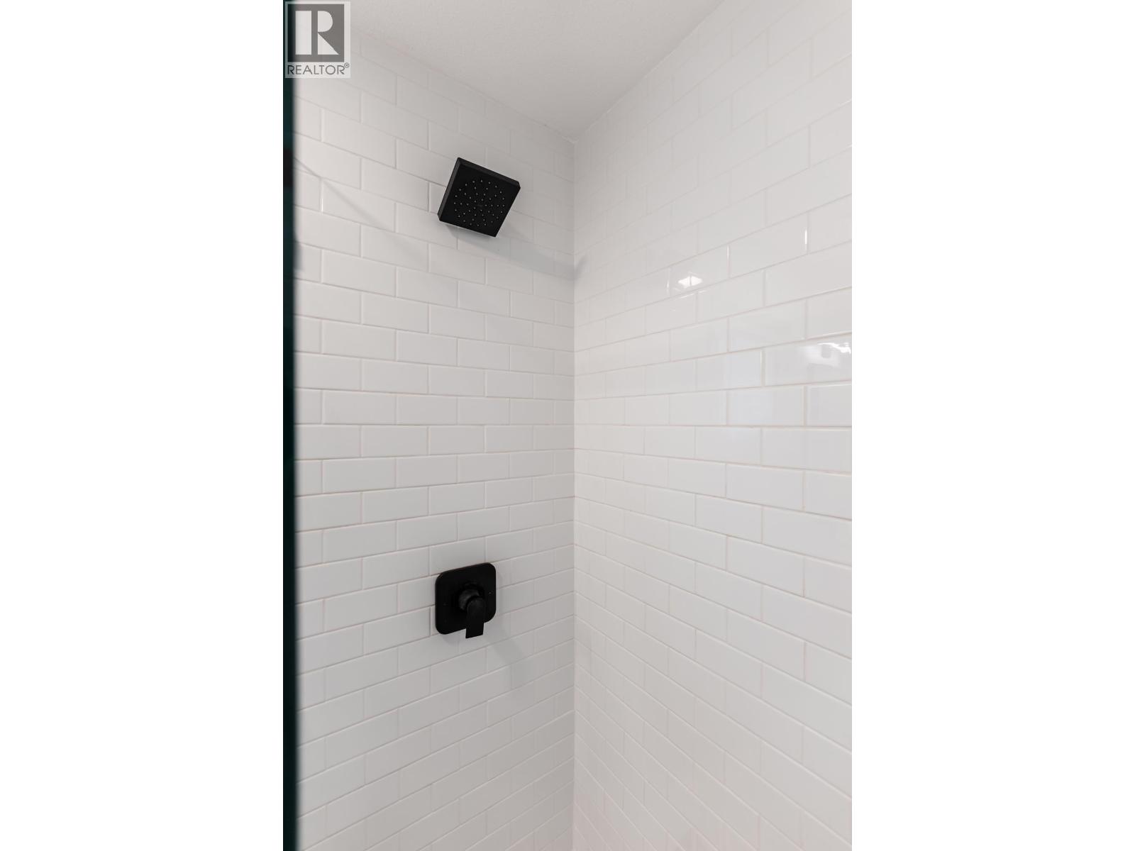 213 3787 Pender Street, Burnaby, British Columbia  V5C 2L2 - Photo 18 - R3154325