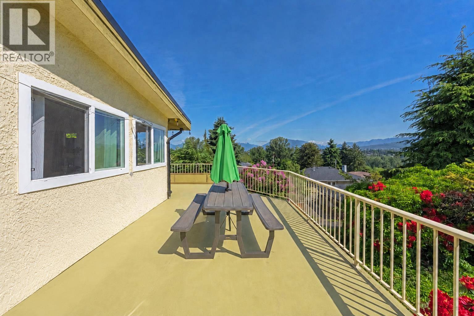 5578 Oakglen Drive, Burnaby, British Columbia  V5H 3M5 - Photo 10 - R3154326
