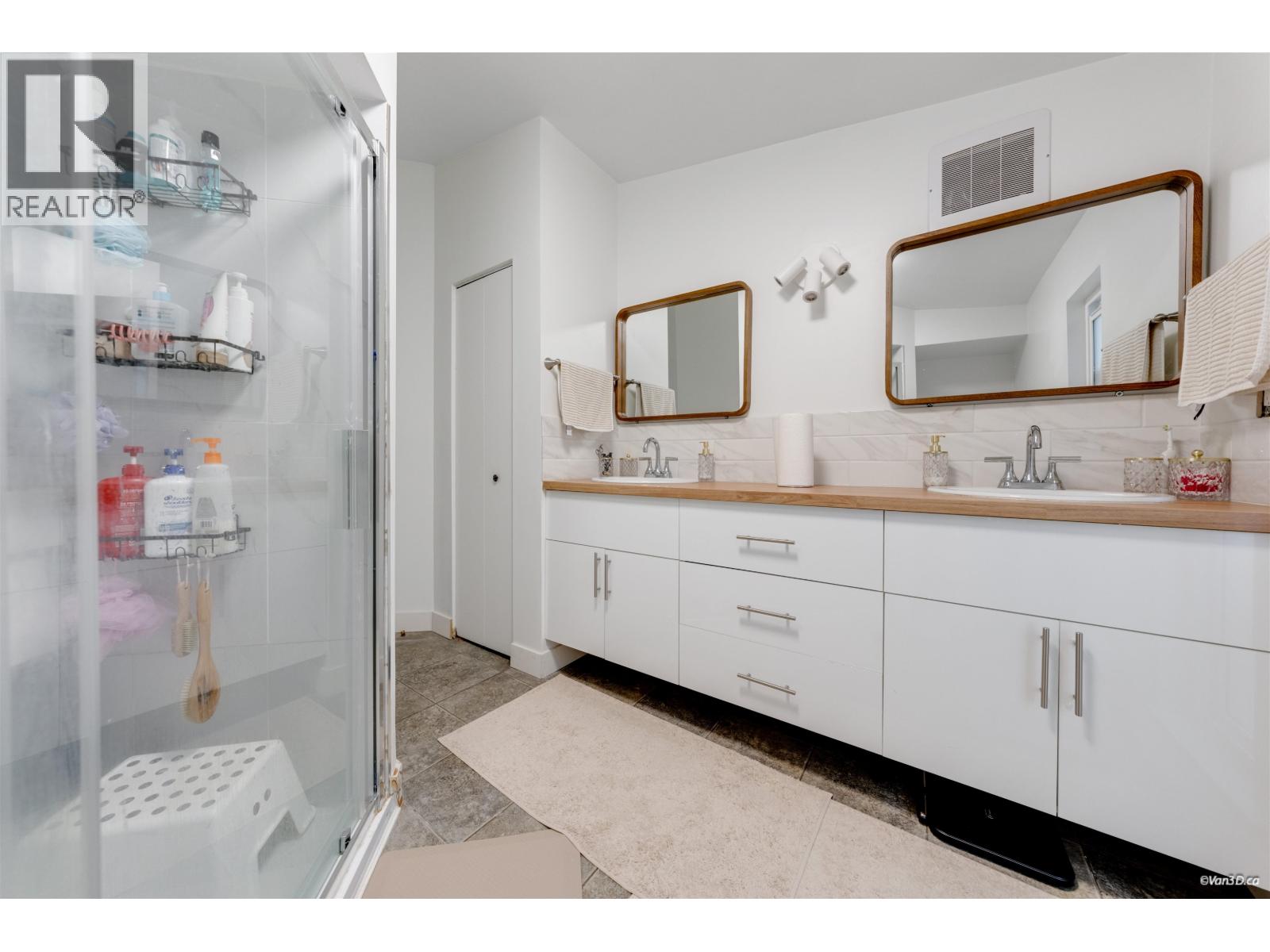 5578 Oakglen Drive, Burnaby, British Columbia  V5H 3M5 - Photo 16 - R3154326