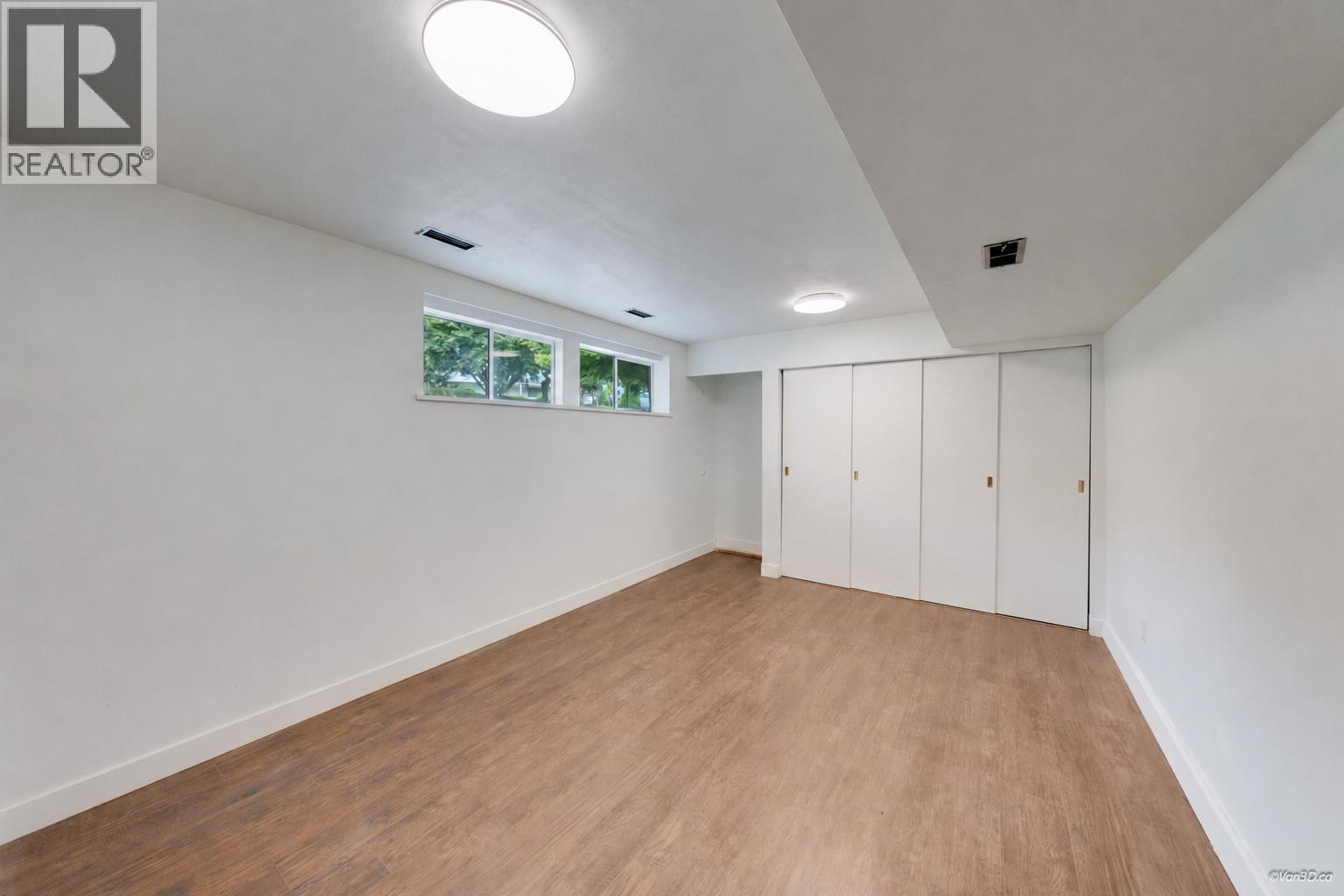 5578 Oakglen Drive, Burnaby, British Columbia  V5H 3M5 - Photo 26 - R3154326