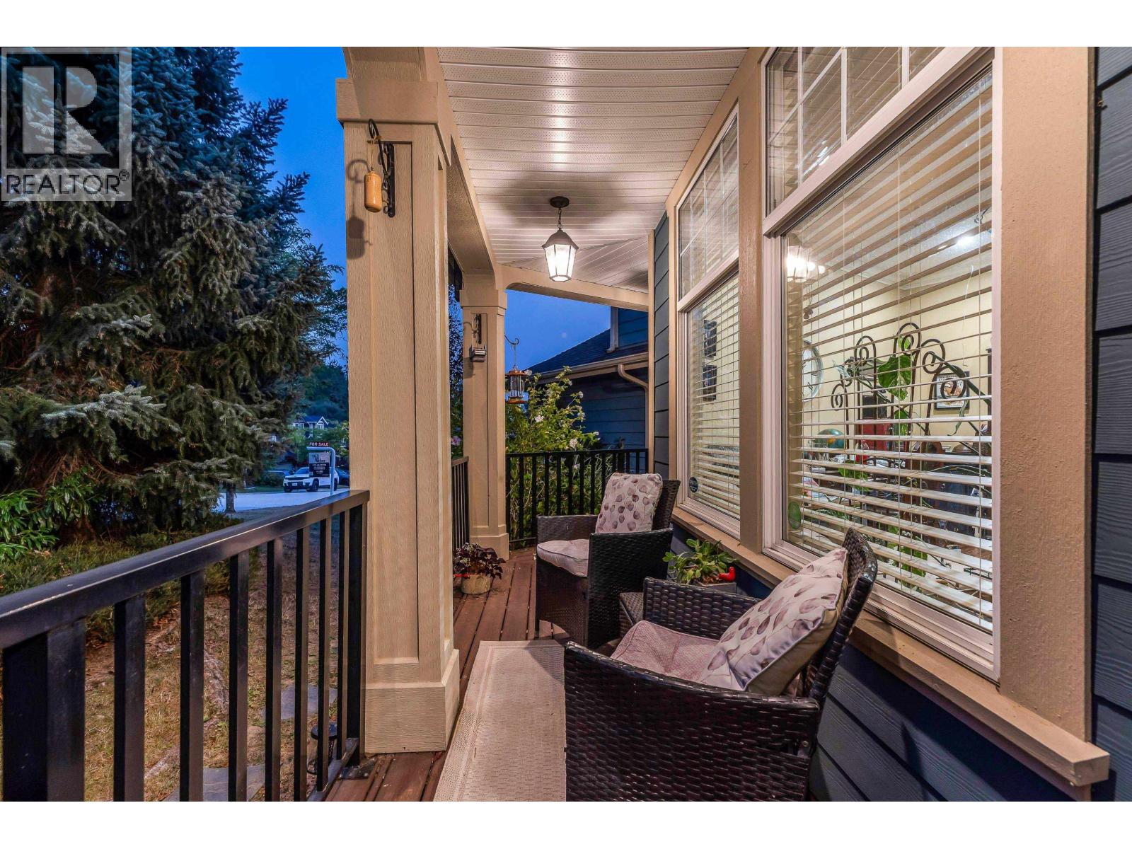 10339 Mceachern Street, Maple Ridge, British Columbia V2W 0B2 - Photo 5 - R3154327