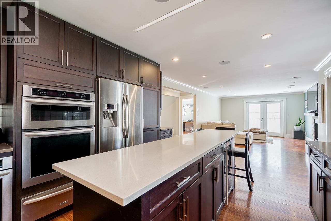 3933 Toronto Street, Port Coquitlam, British Columbia  V3B 6M4 - Photo 8 - R3154341