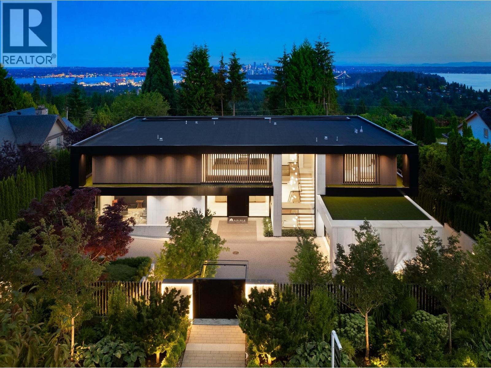 690 Knockmaroon Road, West Vancouver, British Columbia  V7S 1R6 - Photo 2 - R3154347