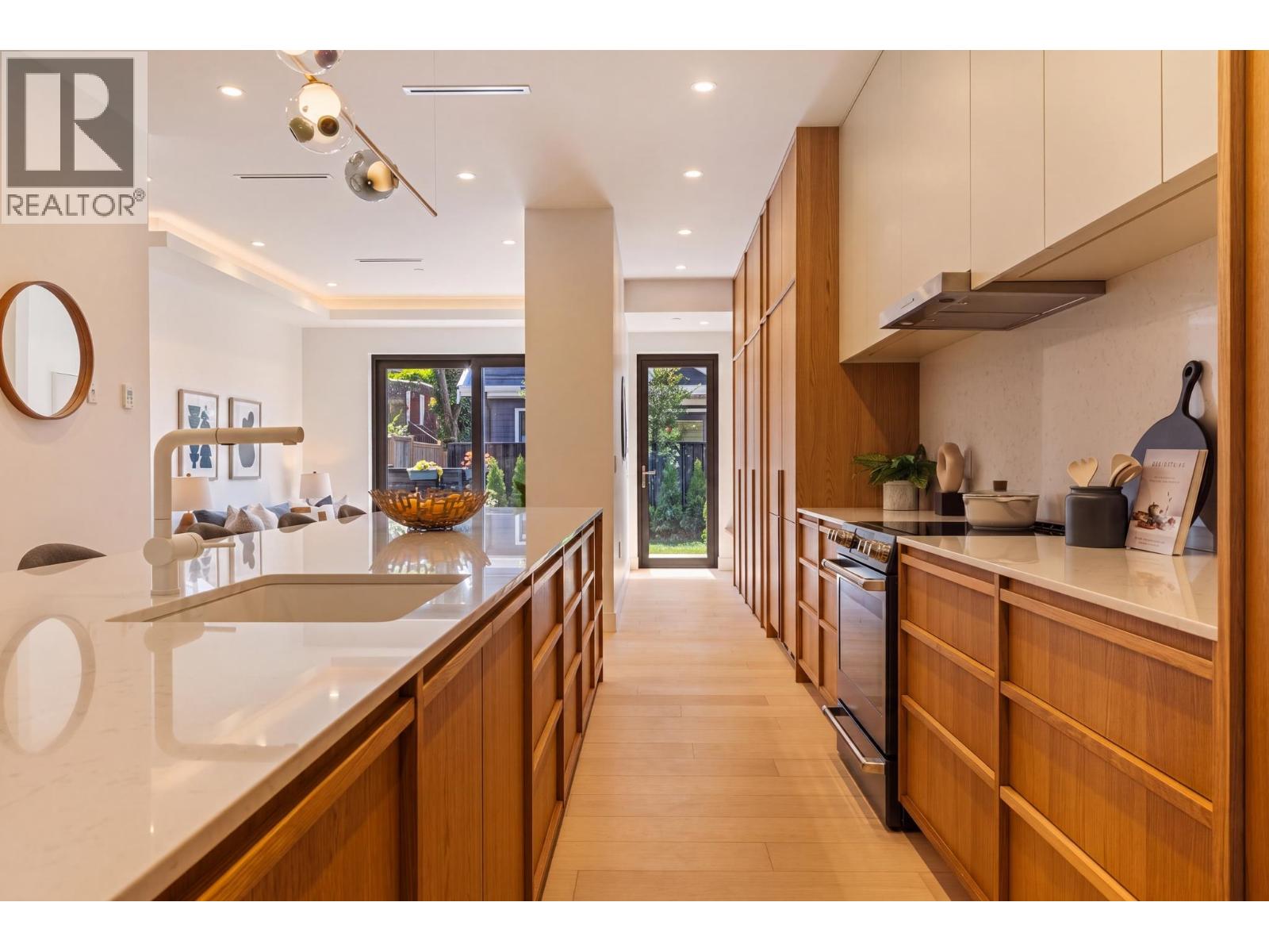 20 W 14th Avenue, Vancouver, British Columbia  V5Y 1W6 - Photo 6 - R3154350