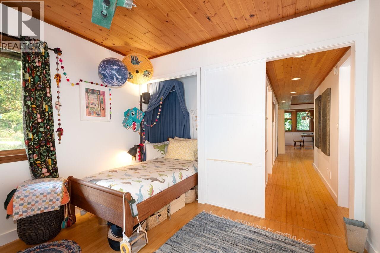 368 Eagles Nest Road, Bowen Island, British Columbia  V0N 1G1 - Photo 17 - R3154354