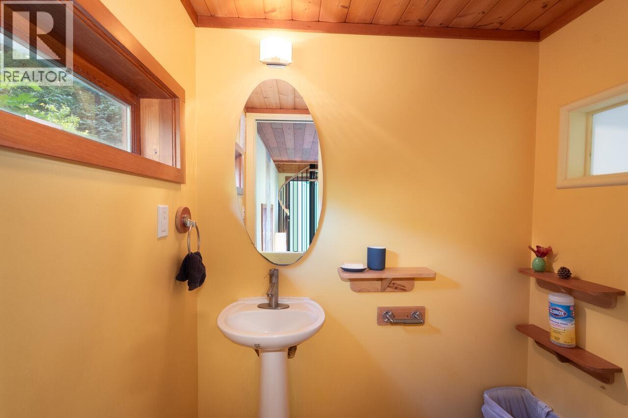 368 Eagles Nest Road, Bowen Island, British Columbia  V0N 1G1 - Photo 29 - R3154354