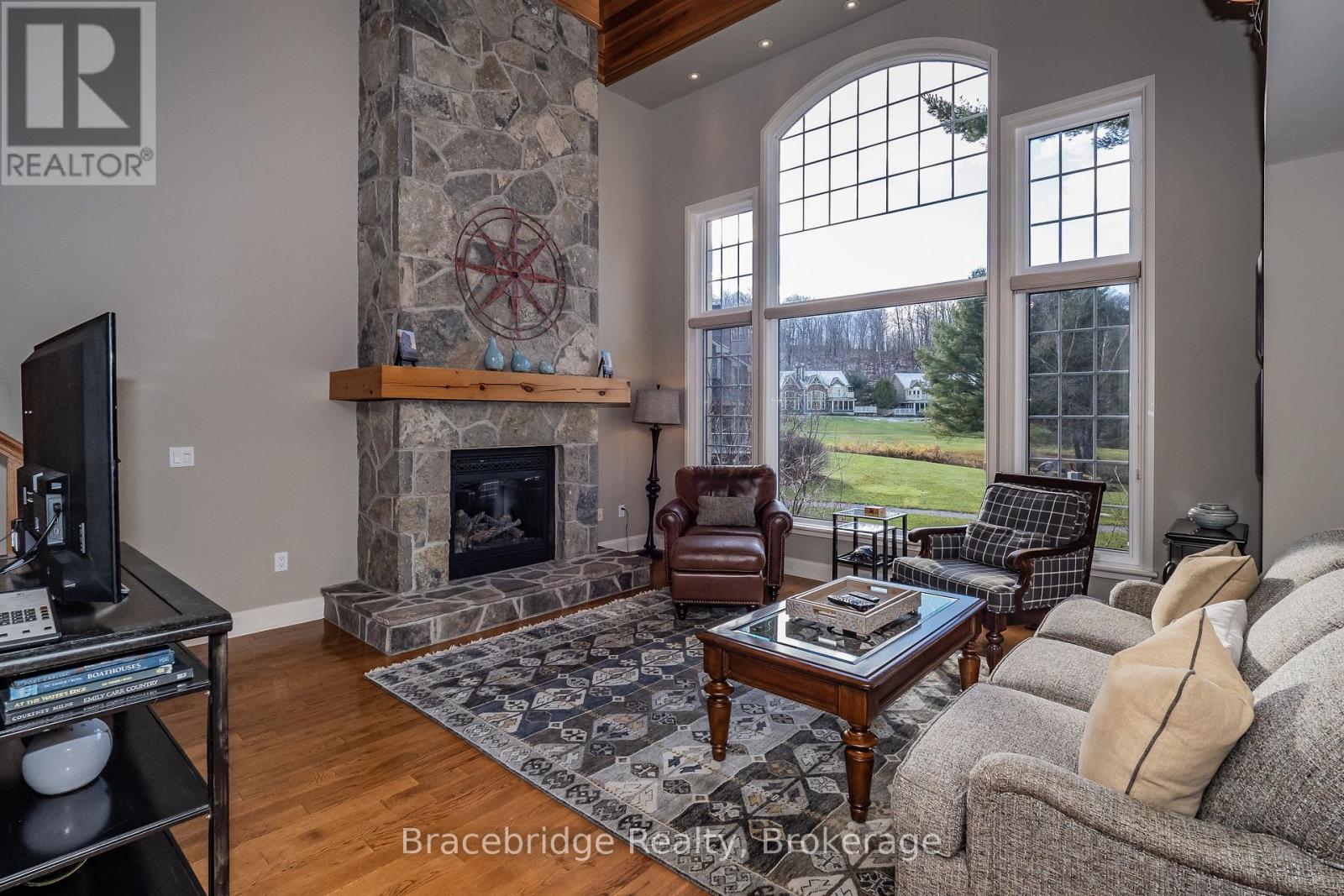 Carling 4 W9 - 3876 Muskoka Rd 118 Highway W, Muskoka Lakes, Ontario  P0B 1J0 - Photo 3 - X13659694