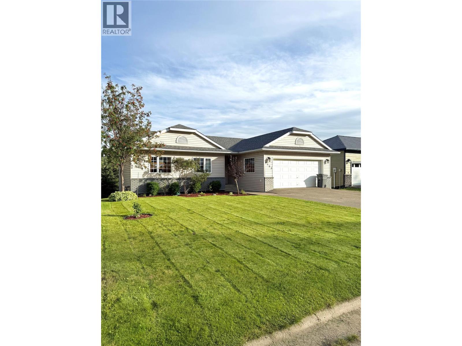 5153 45 Avenue NW, Chetwynd, British Columbia